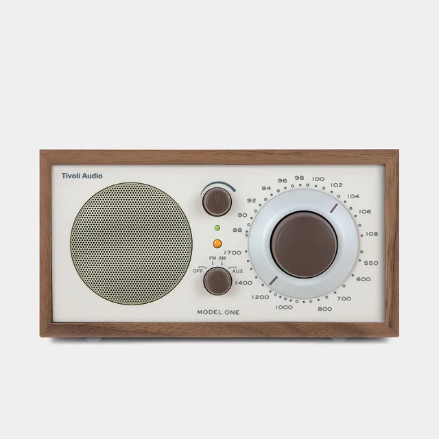 tivoli-audio-model-one-tischradio-walnuss-beige-general-berholt image 1