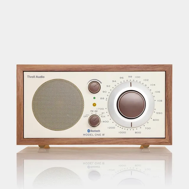 tivoli-audio-model-one-bt-tischradio-walnuss-beige-bluetooth image 1