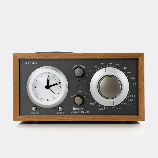 tivoli-audio-model-three-bt-radiowecker-cherry-taupe-holz image 1
