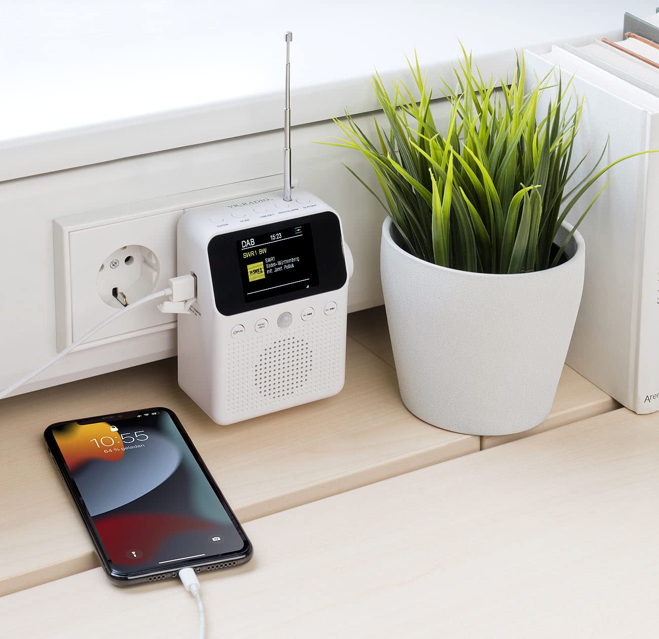 vr-radio-steckdosenradio-dab-bluetooth-wei-8w-akku image 5